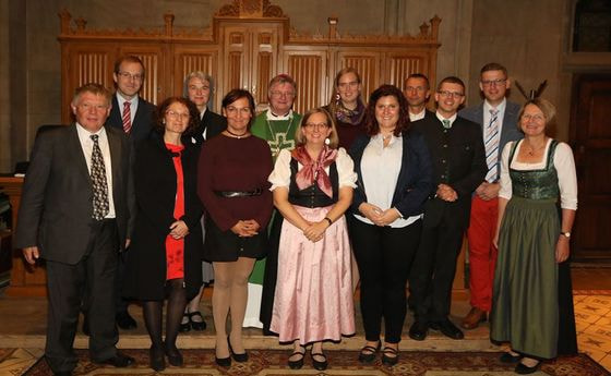 Die gesendeten SeelsorgerInnen mit Bischof Manfred Scheuer, Direktorin Mag.a Brigitte Gruber-Aichberger (re. vorne) und Mag. Rainer Haudum (li. hinten).