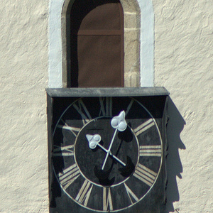 Virtuelle Kirchenführung / Pfarrarchiv Hirschbach Kirchturmuhr