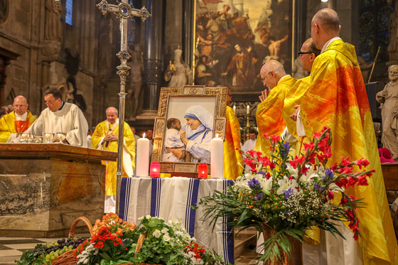Dankmesse für die Heiligsprechung von Mutter Teresa im Wiener Stephansdom